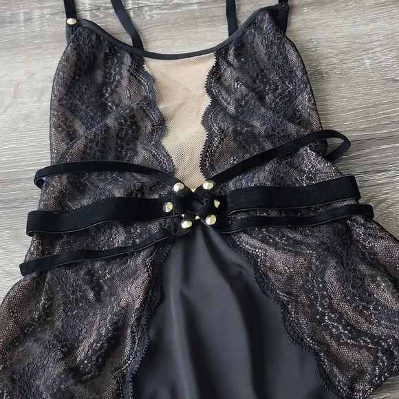 For Love & Lemons Skivvies Evie Lace Bodysuit in Black - Picture 7 of 15